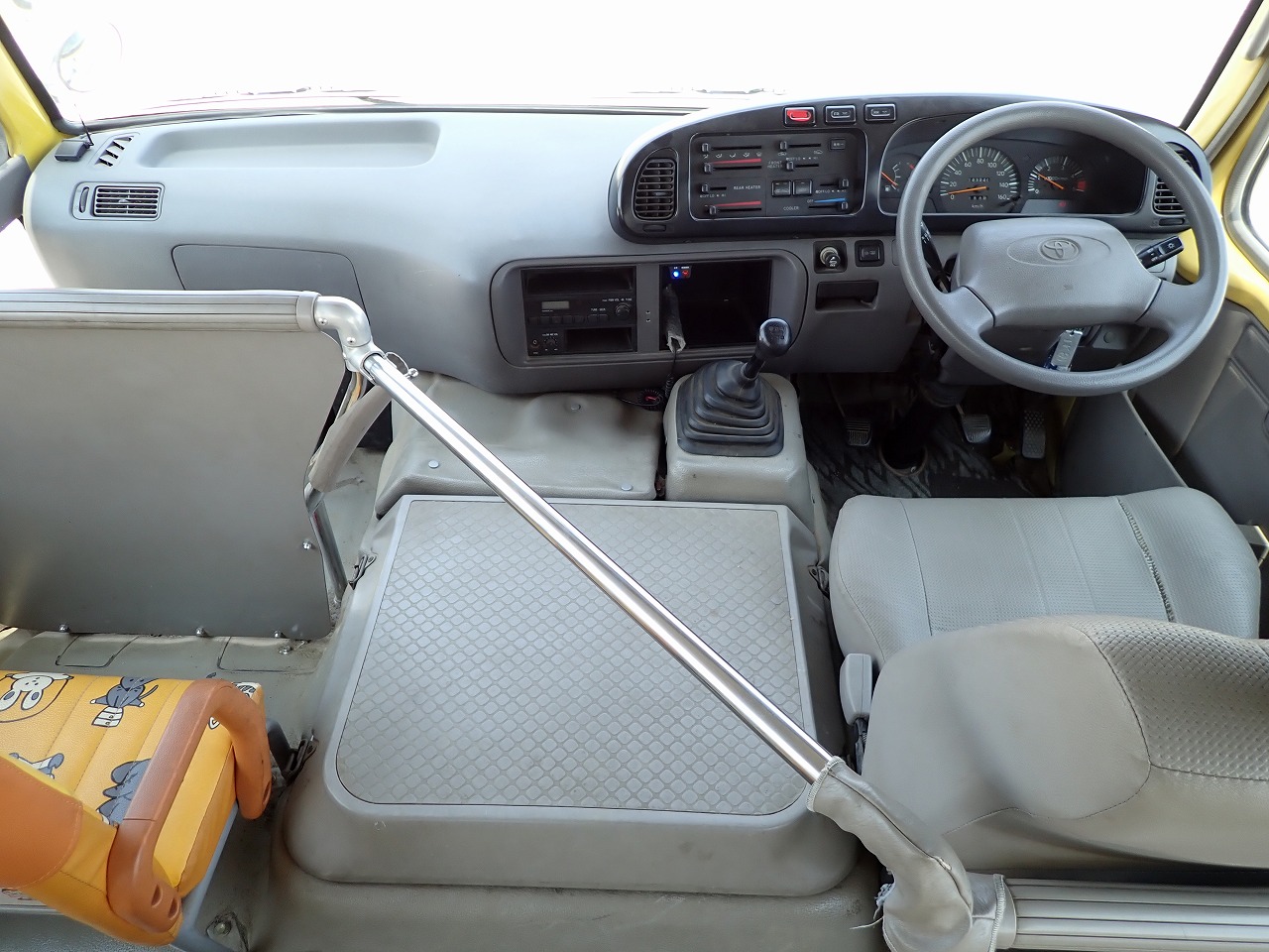 TOYOTA Coaster