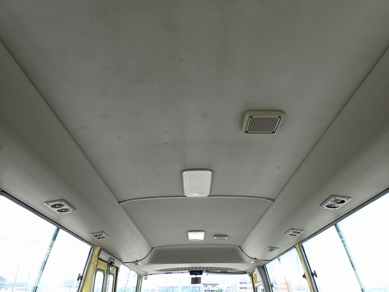 TOYOTA Coaster