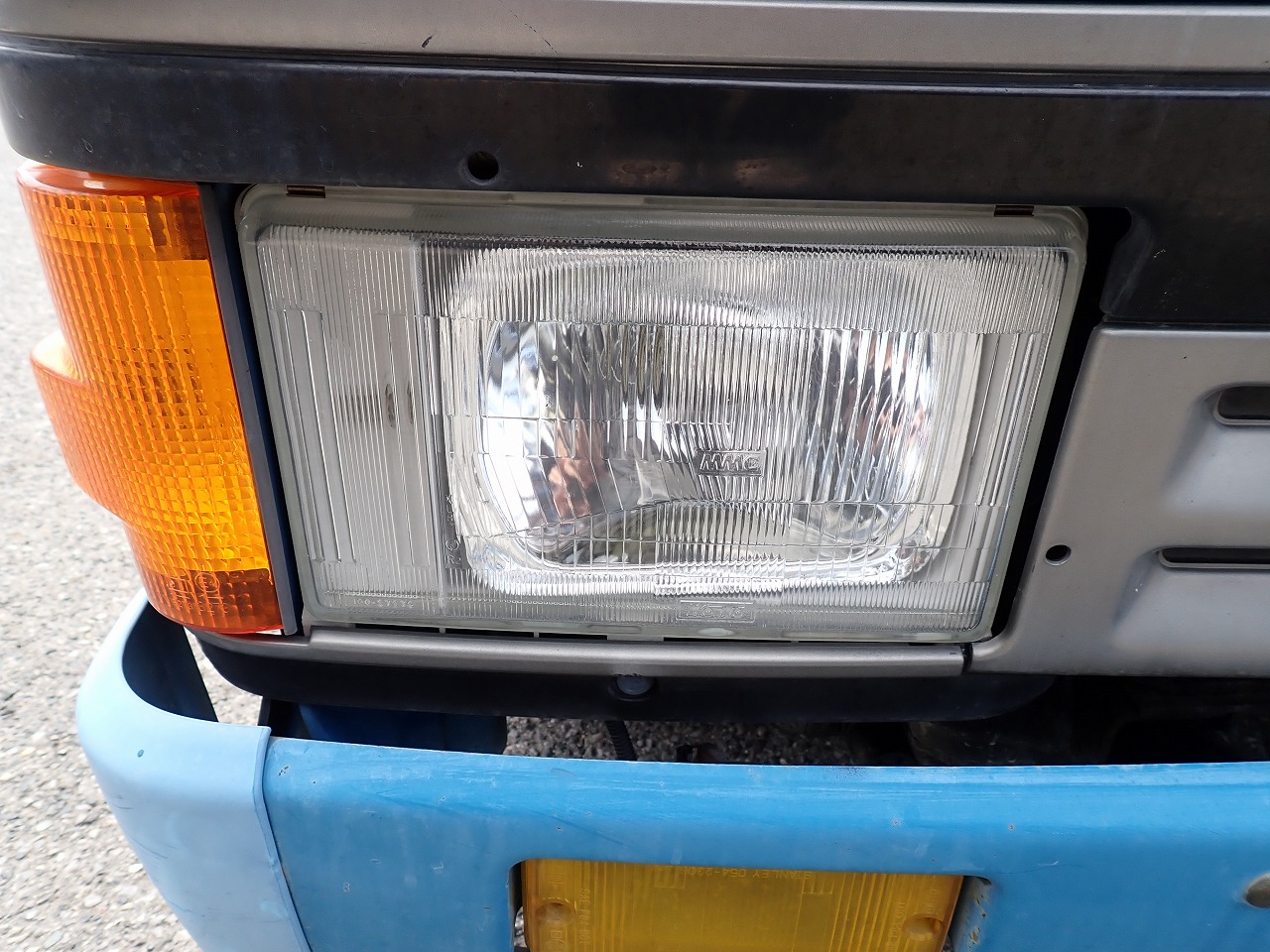 MITSUBISHI Canter