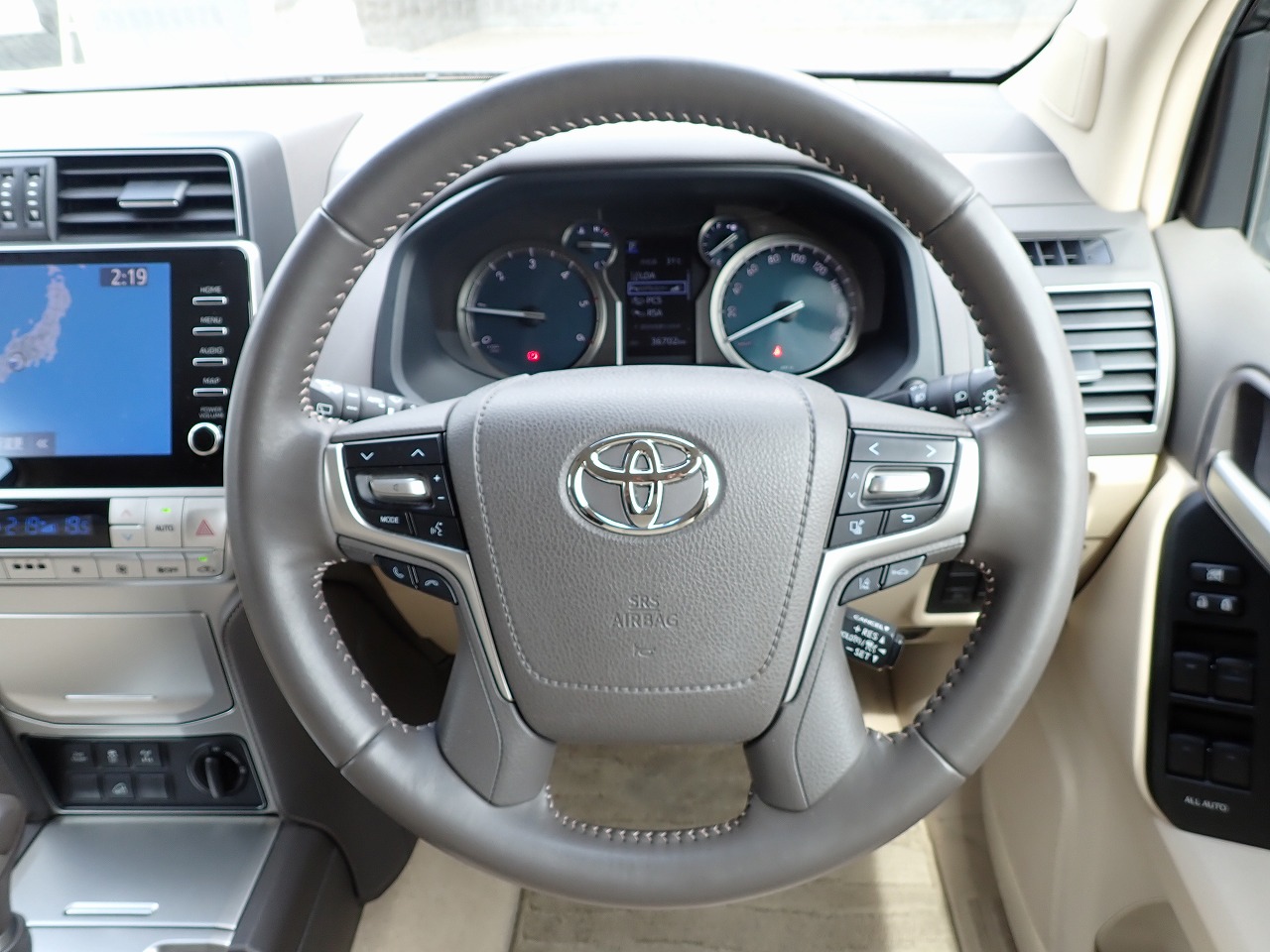 TOYOTA Land Cruiser Prado