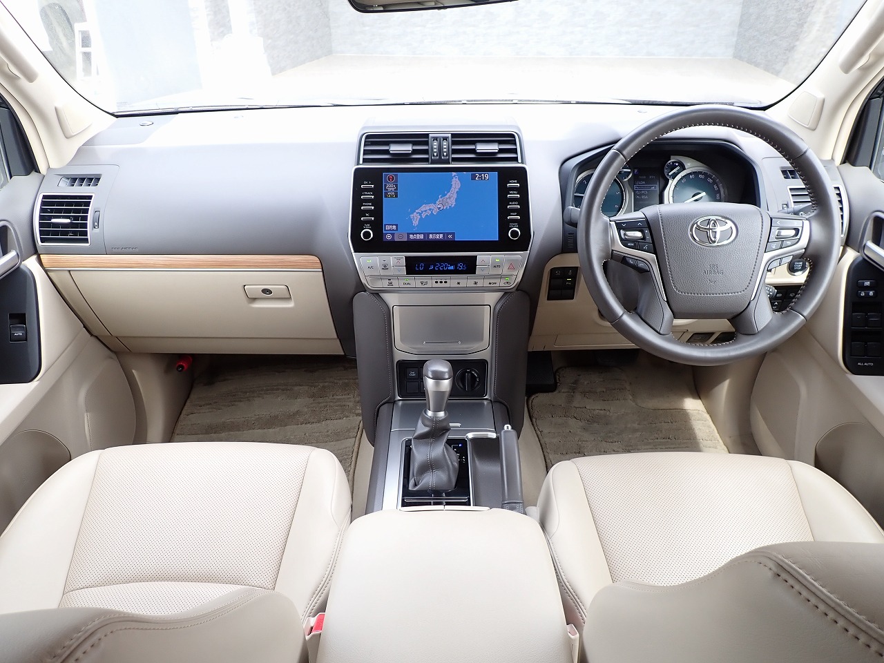 TOYOTA Land Cruiser Prado