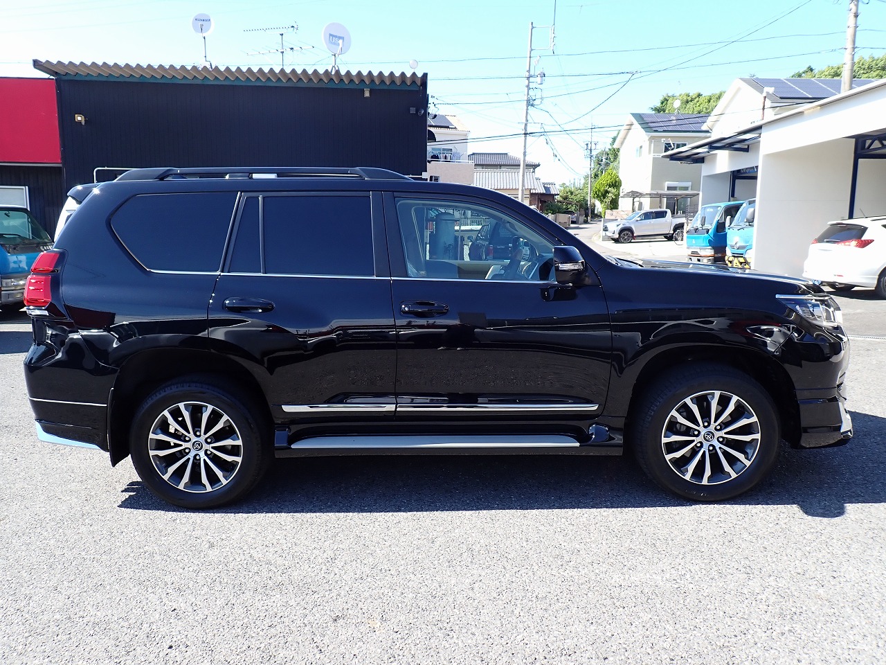 TOYOTA Land Cruiser Prado