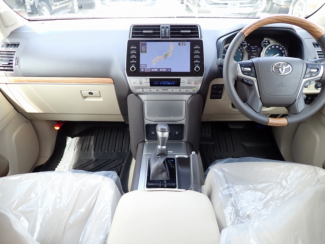TOYOTA Land Cruiser Prado