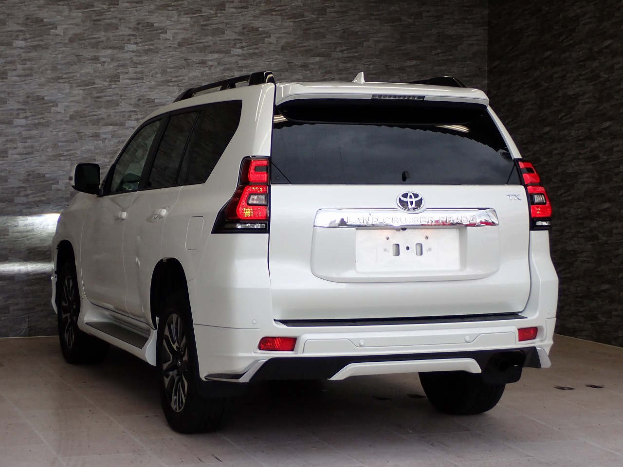 TOYOTA Land Cruiser Prado