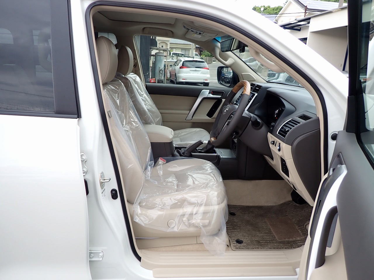TOYOTA Land Cruiser Prado