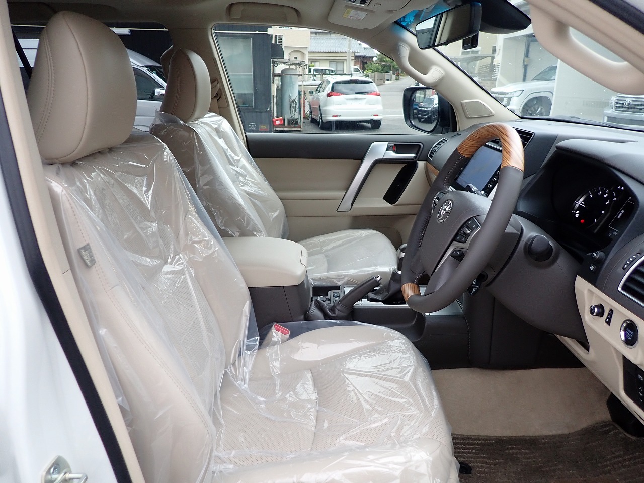 TOYOTA Land Cruiser Prado
