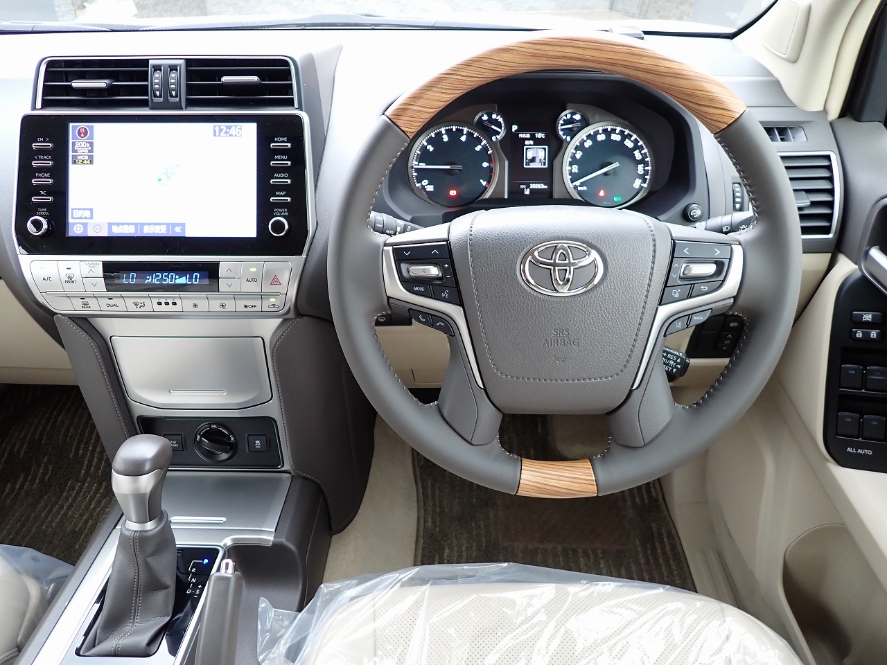 TOYOTA Land Cruiser Prado