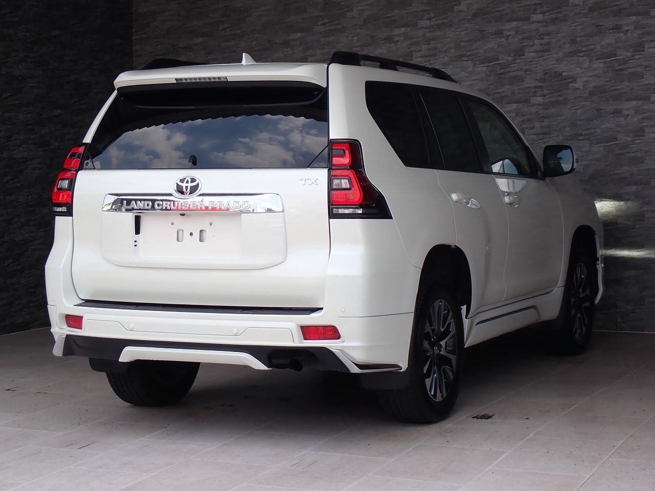 TOYOTA Land Cruiser Prado