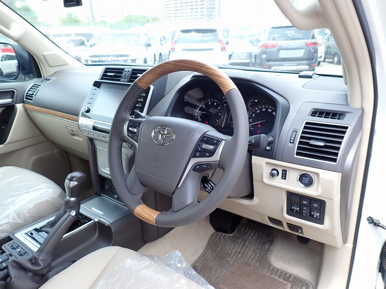 TOYOTA Land Cruiser Prado