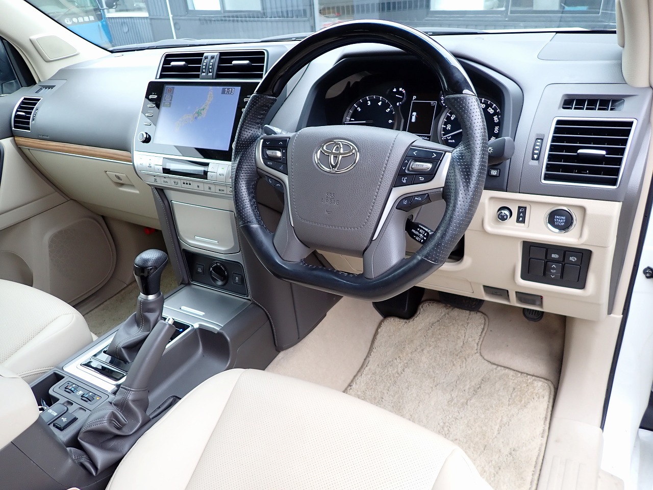 TOYOTA Land Cruiser Prado