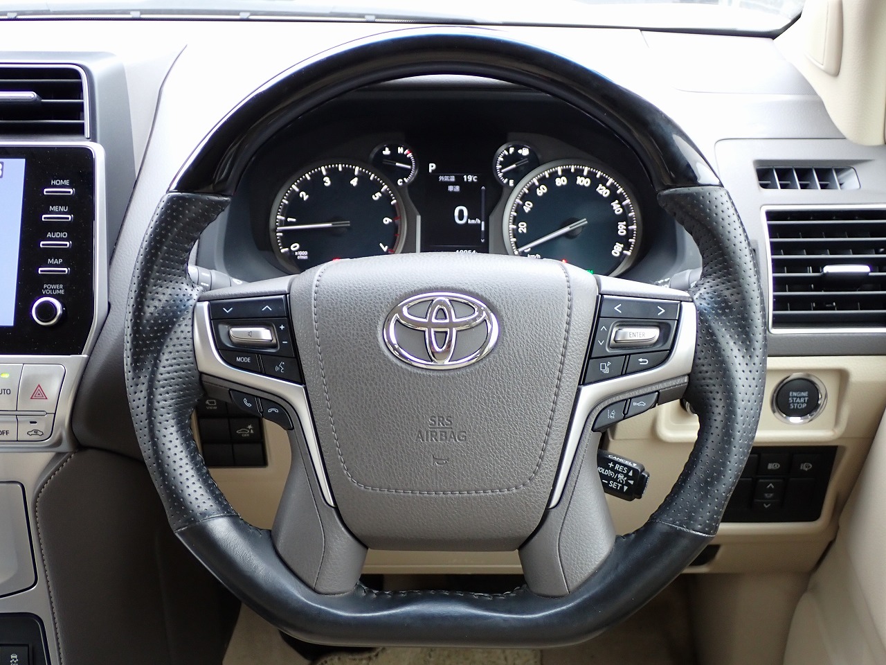 TOYOTA Land Cruiser Prado