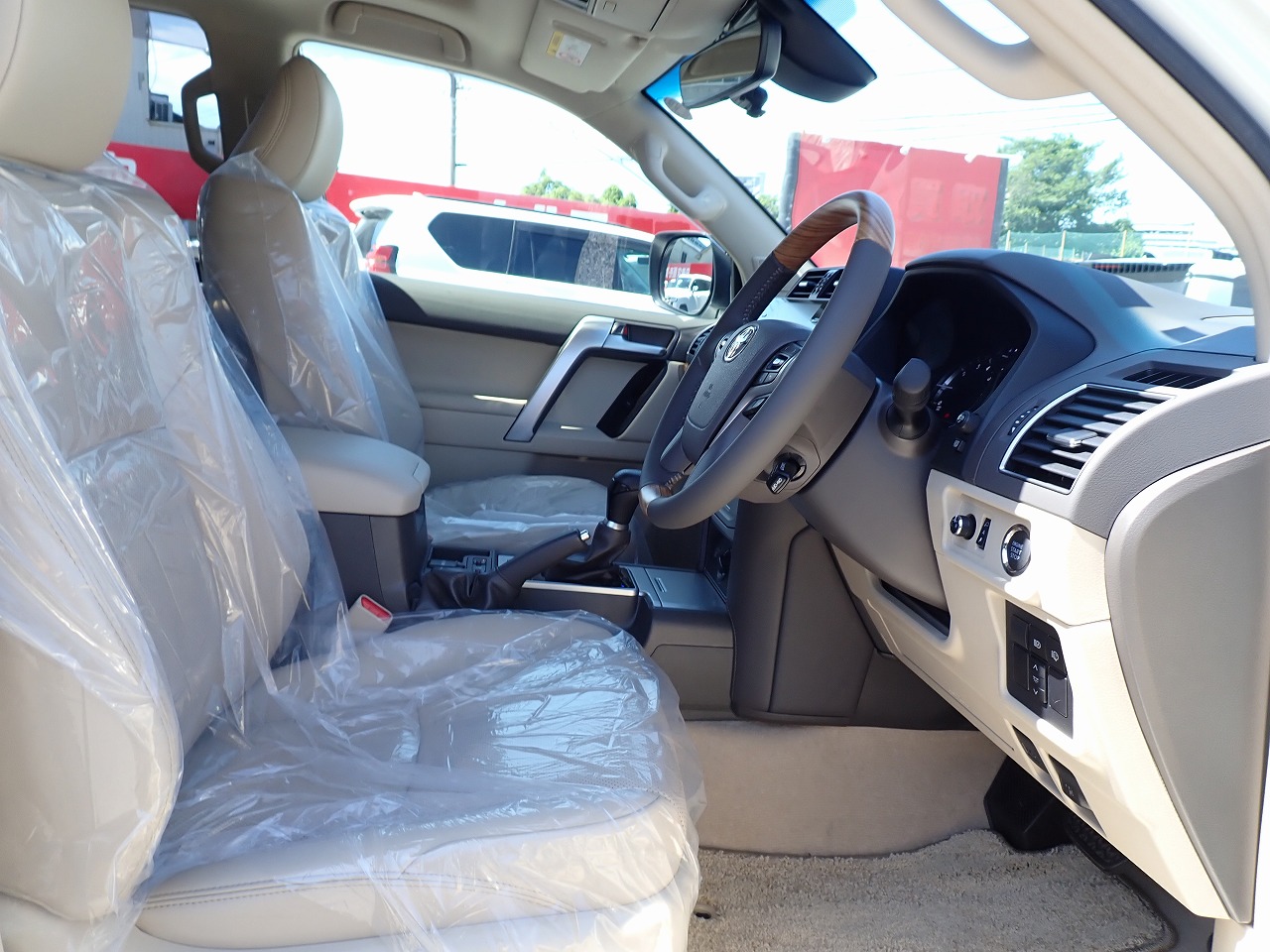 TOYOTA Land Cruiser Prado