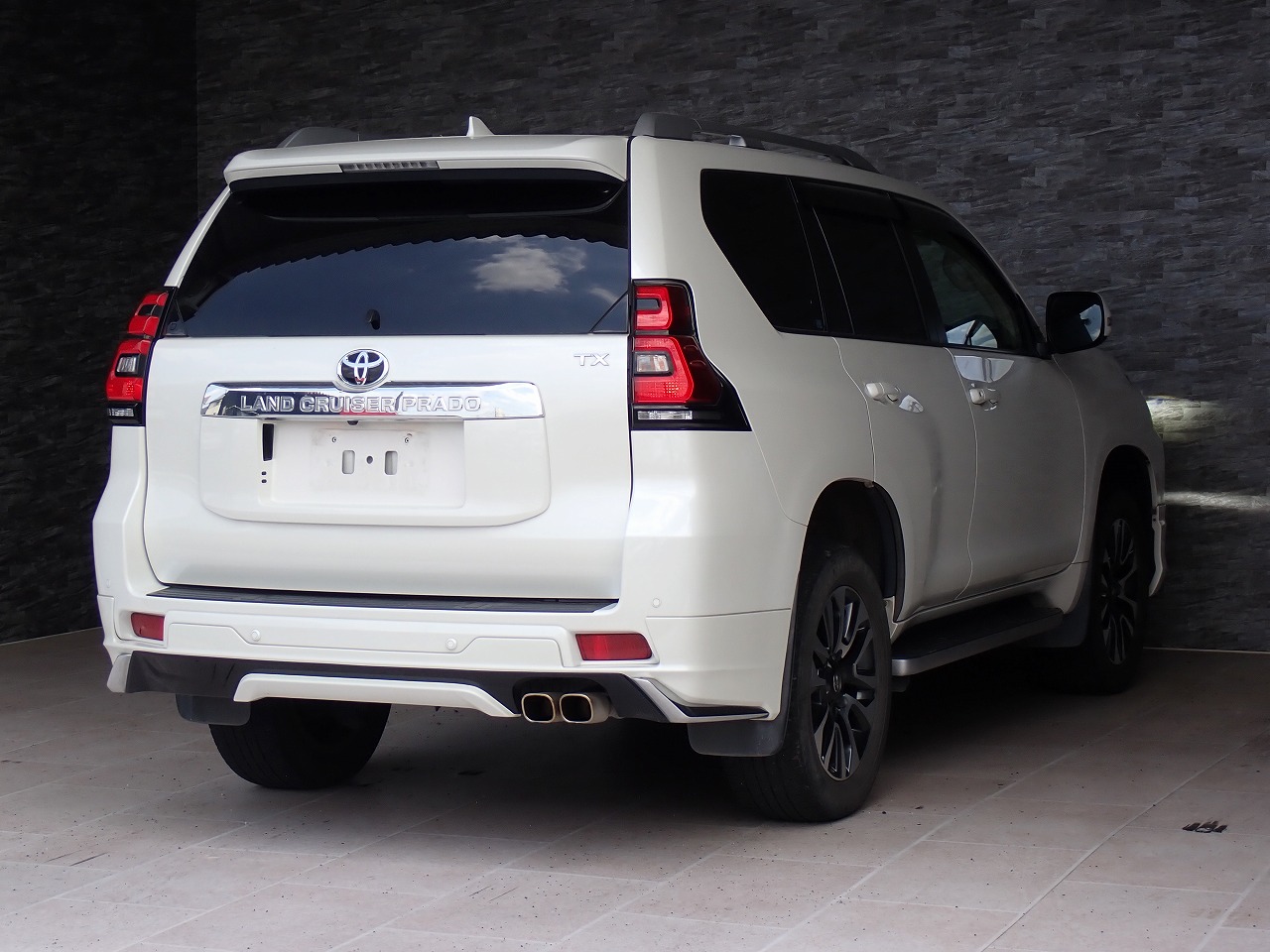 TOYOTA Land Cruiser Prado