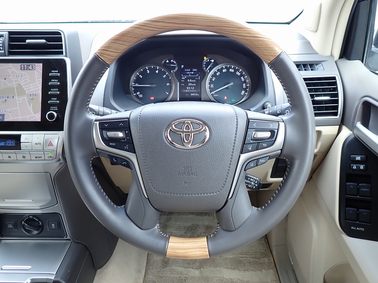 TOYOTA Land Cruiser Prado