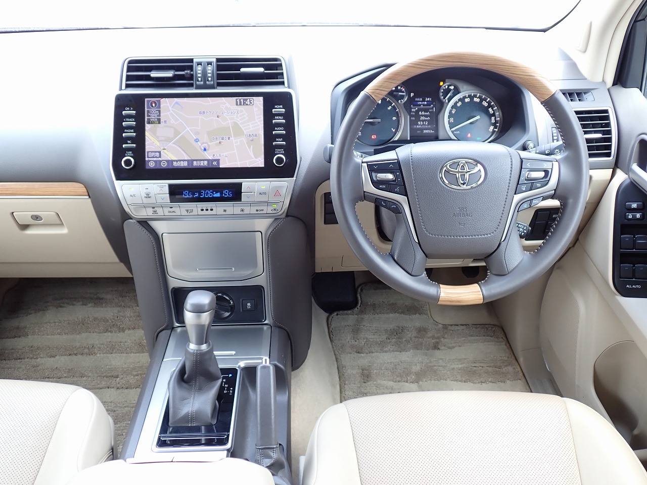 TOYOTA Land Cruiser Prado