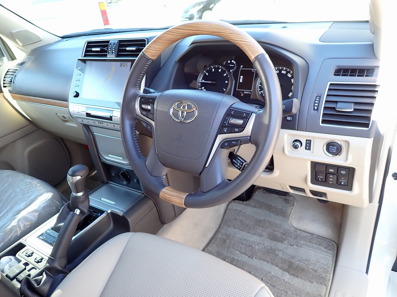 TOYOTA Land Cruiser Prado