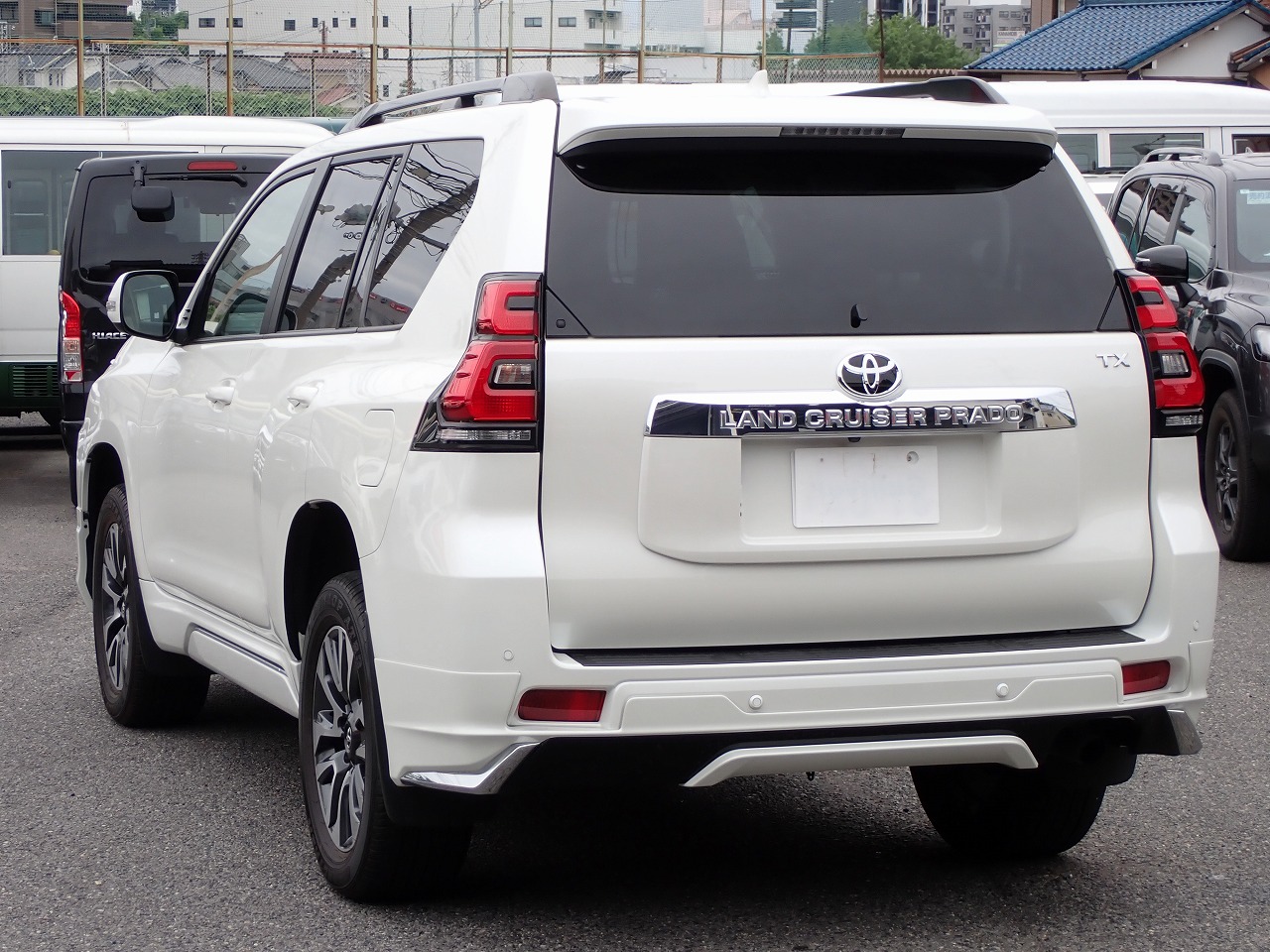 TOYOTA Land Cruiser Prado