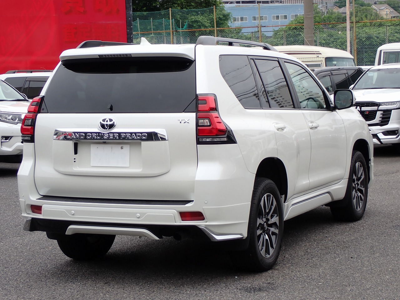 TOYOTA Land Cruiser Prado