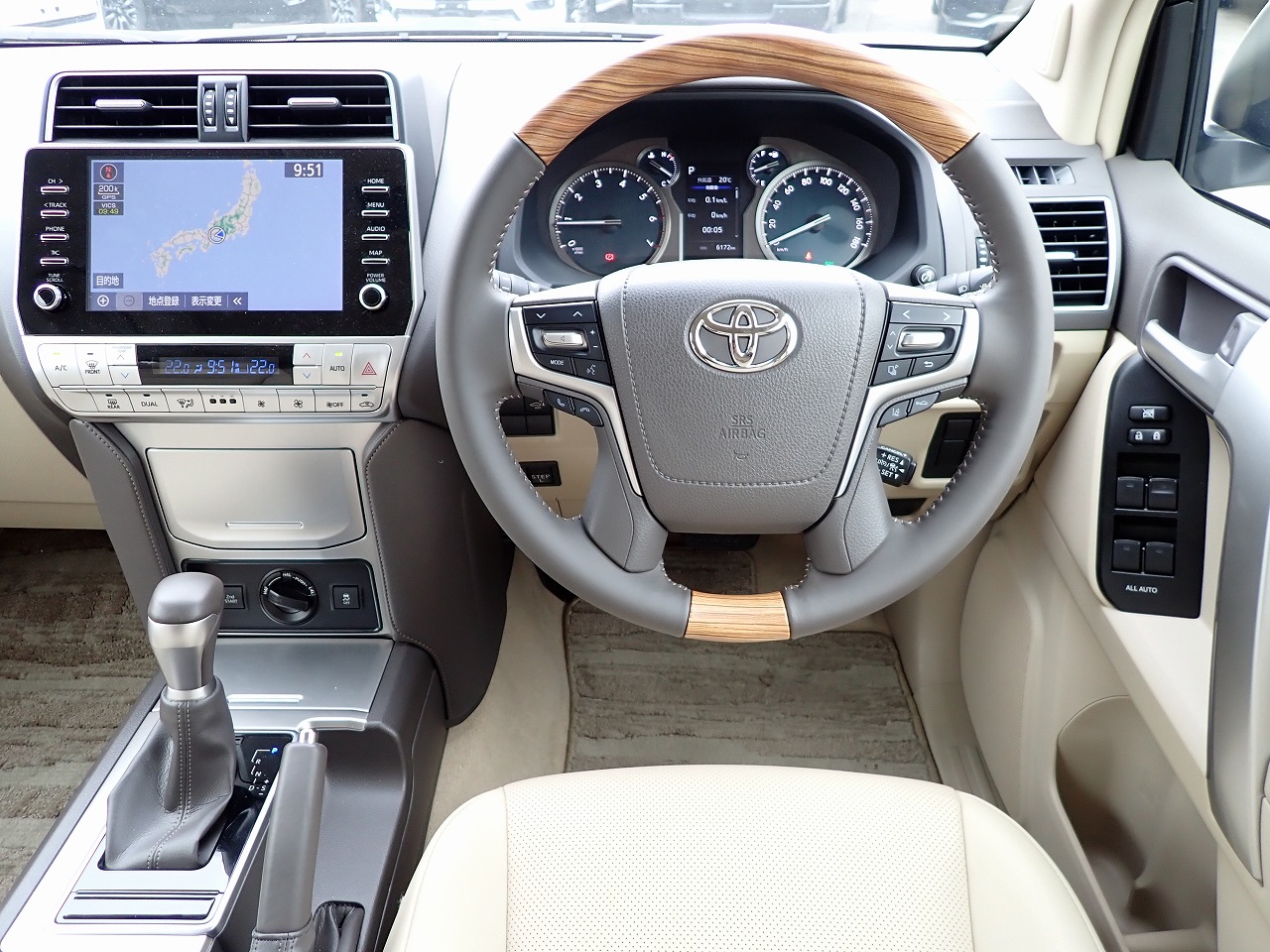TOYOTA Land Cruiser Prado