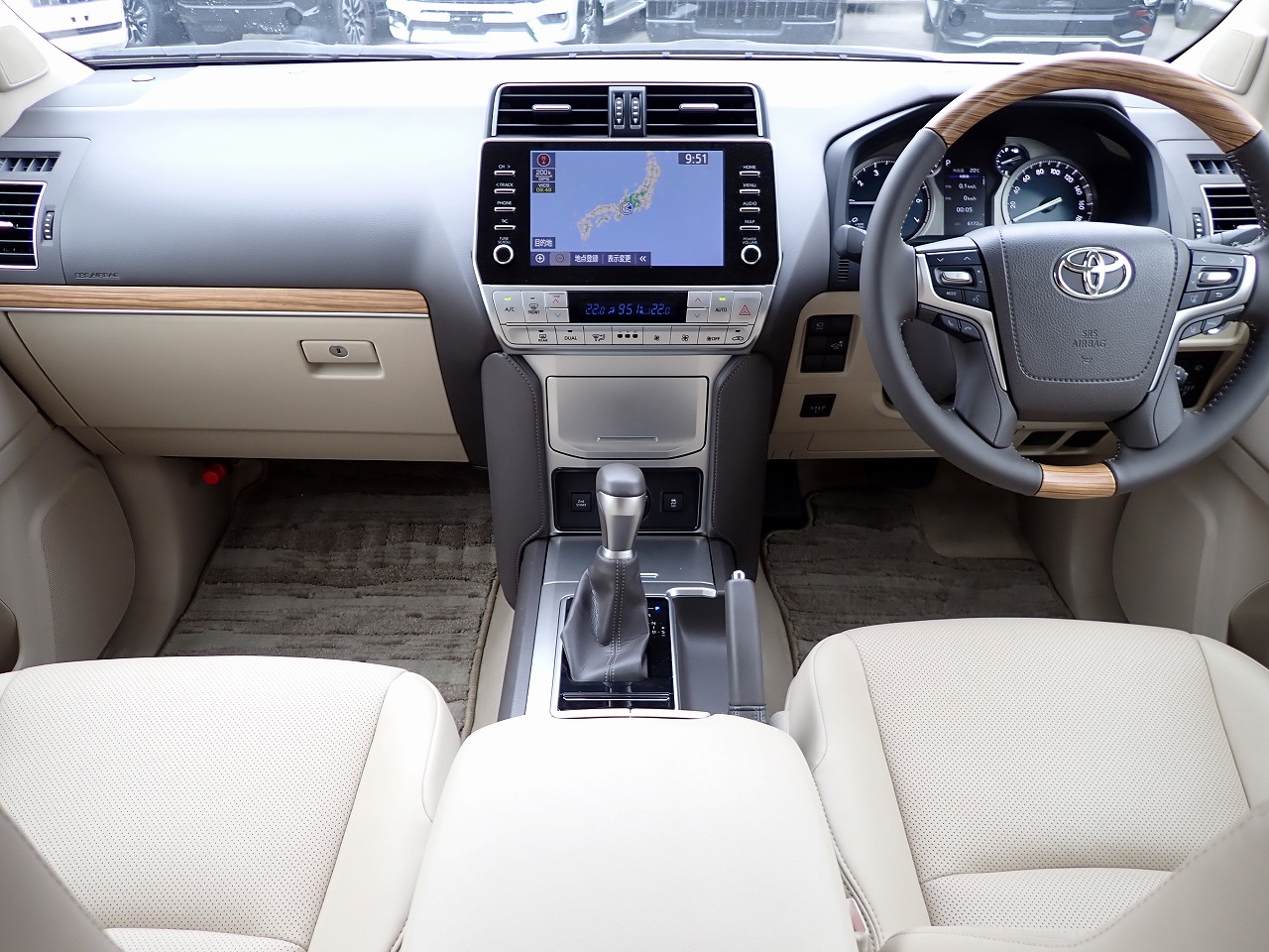 TOYOTA Land Cruiser Prado