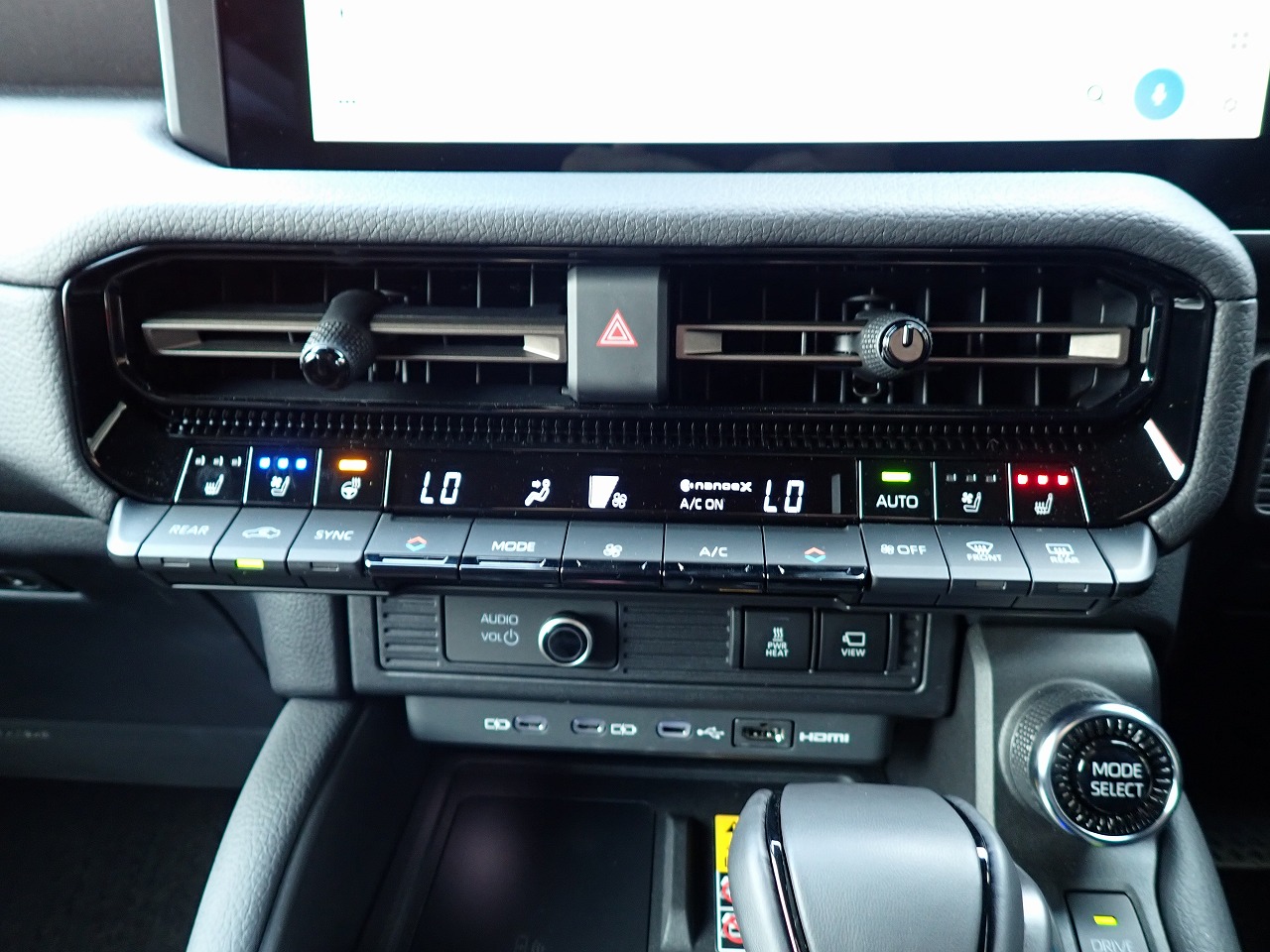 TOYOTA Land Cruiser 250