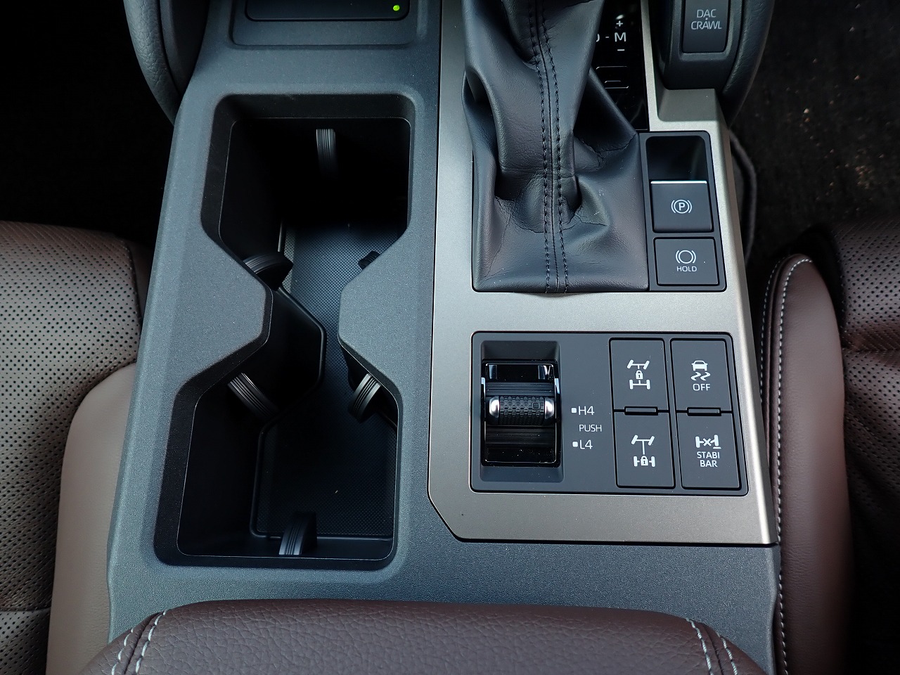 TOYOTA Land Cruiser 250