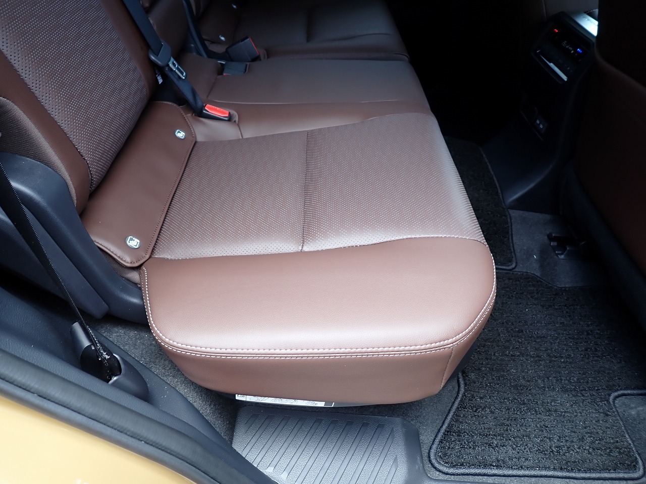 TOYOTA Land Cruiser 250