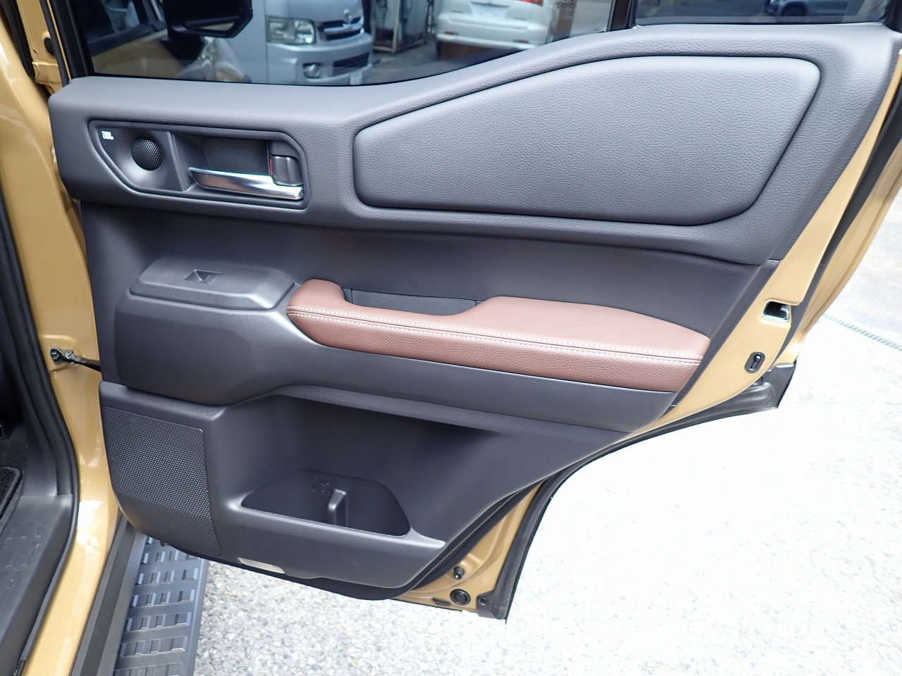 TOYOTA Land Cruiser 250