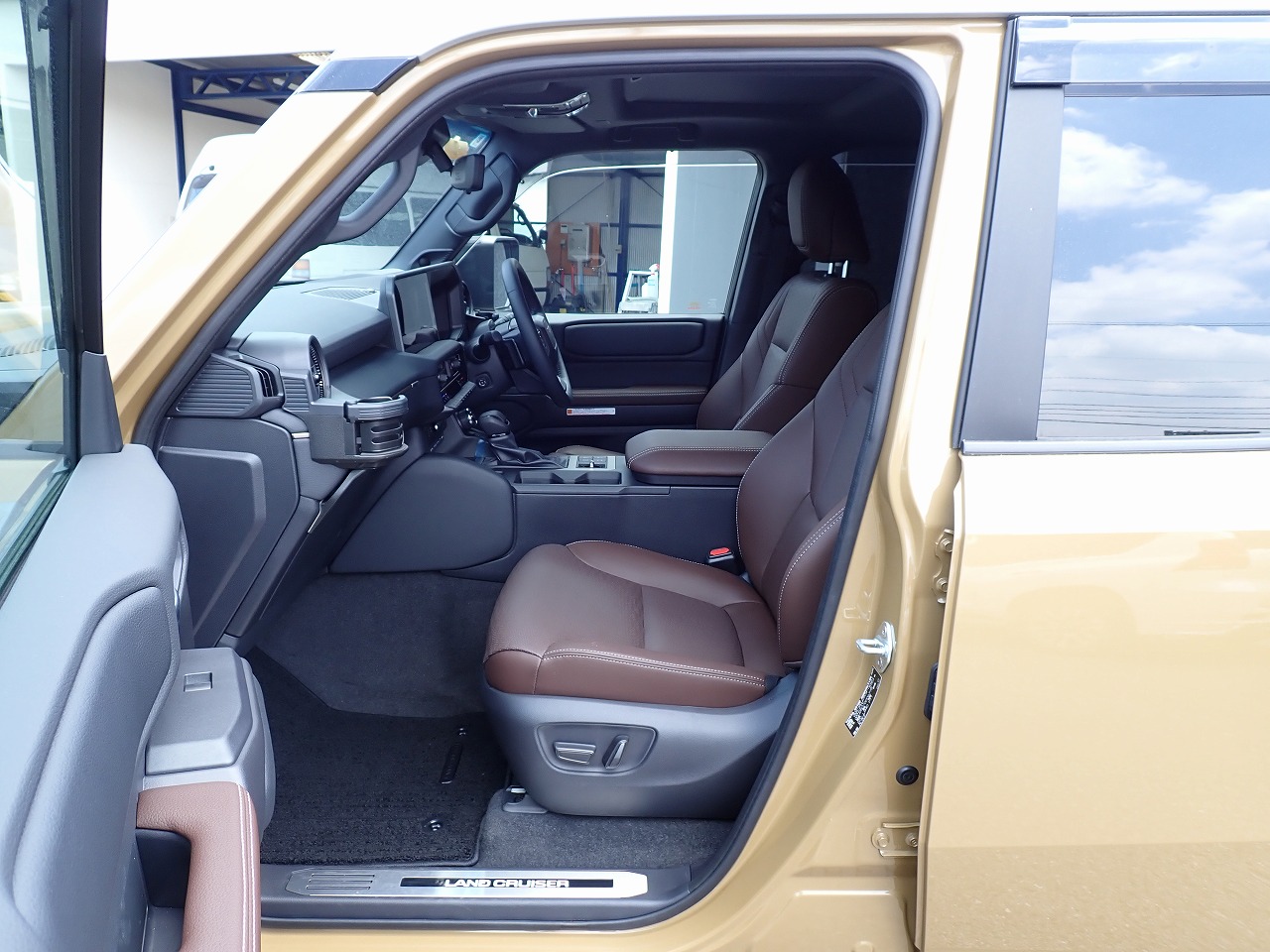 TOYOTA Land Cruiser 250