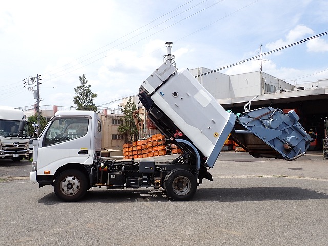 HINO Dutro