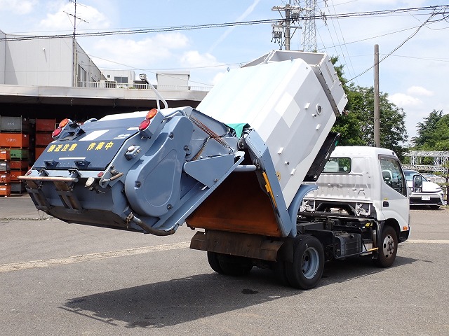 HINO Dutro