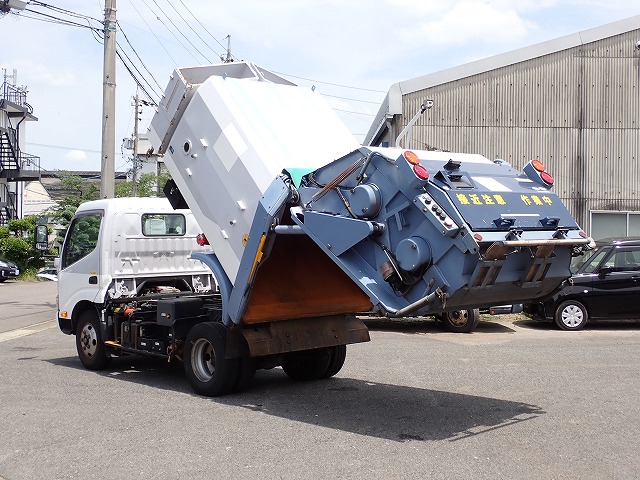 HINO Dutro