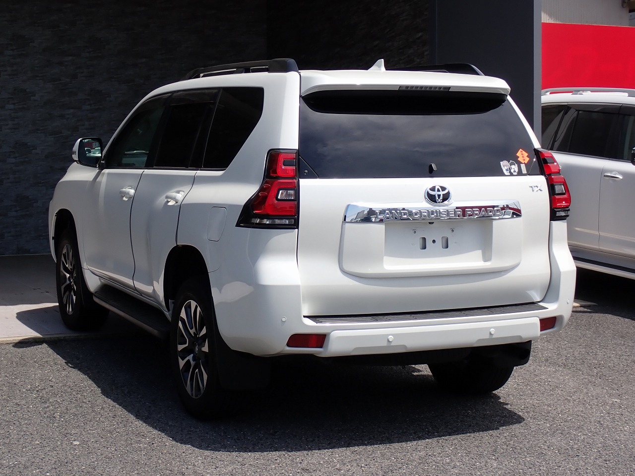 TOYOTA Land Cruiser Prado