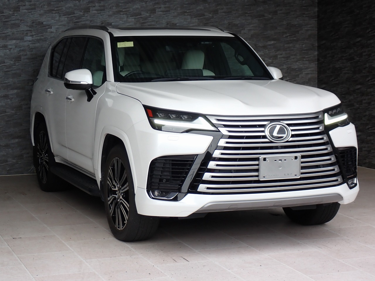 LEXUS LX