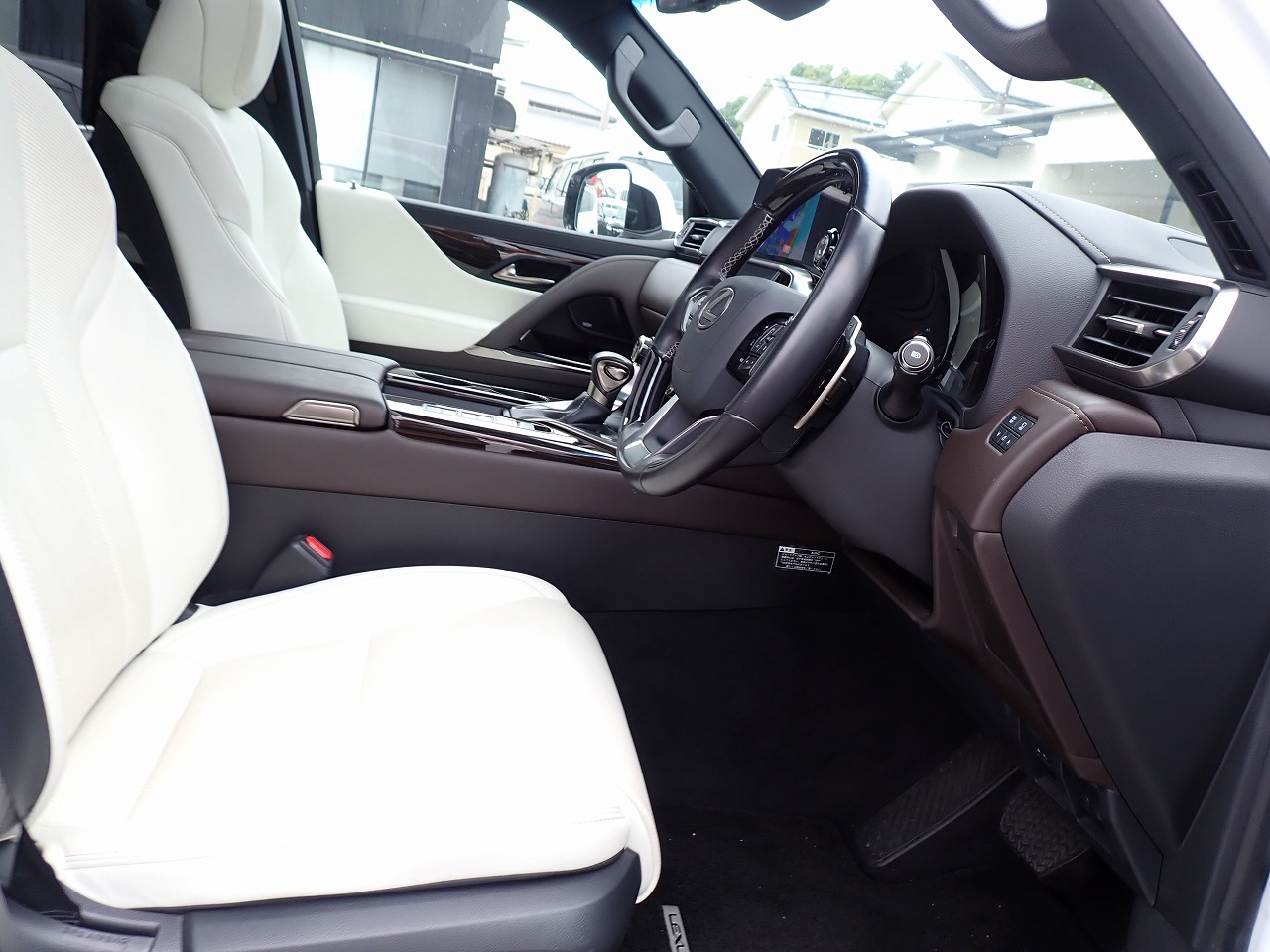 LEXUS LX