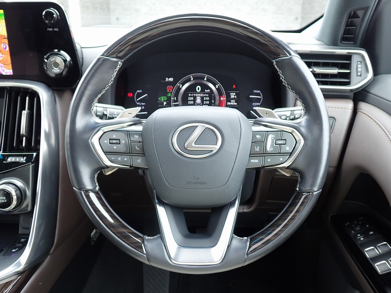 LEXUS LX