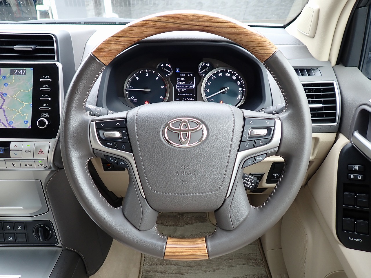 TOYOTA Land Cruiser Prado