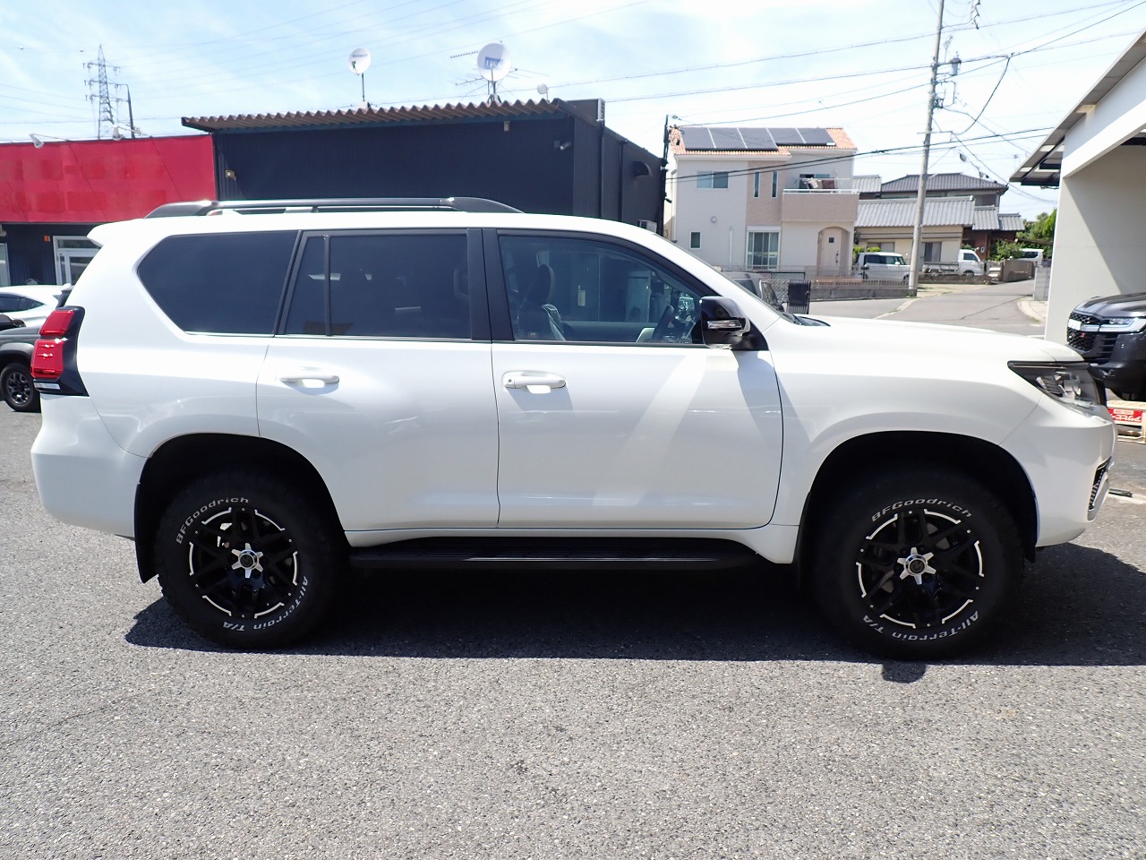TOYOTA Land Cruiser Prado