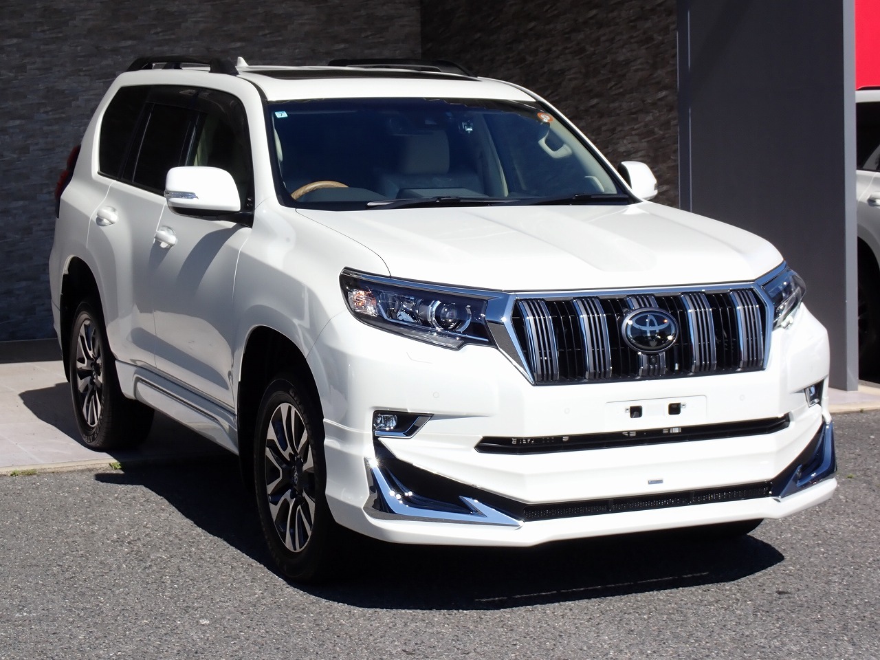 TOYOTA Land Cruiser Prado