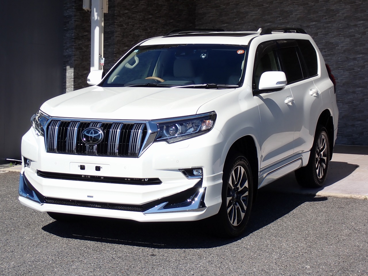 TOYOTA Land Cruiser Prado