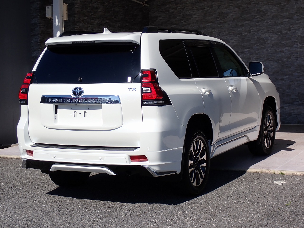 TOYOTA Land Cruiser Prado