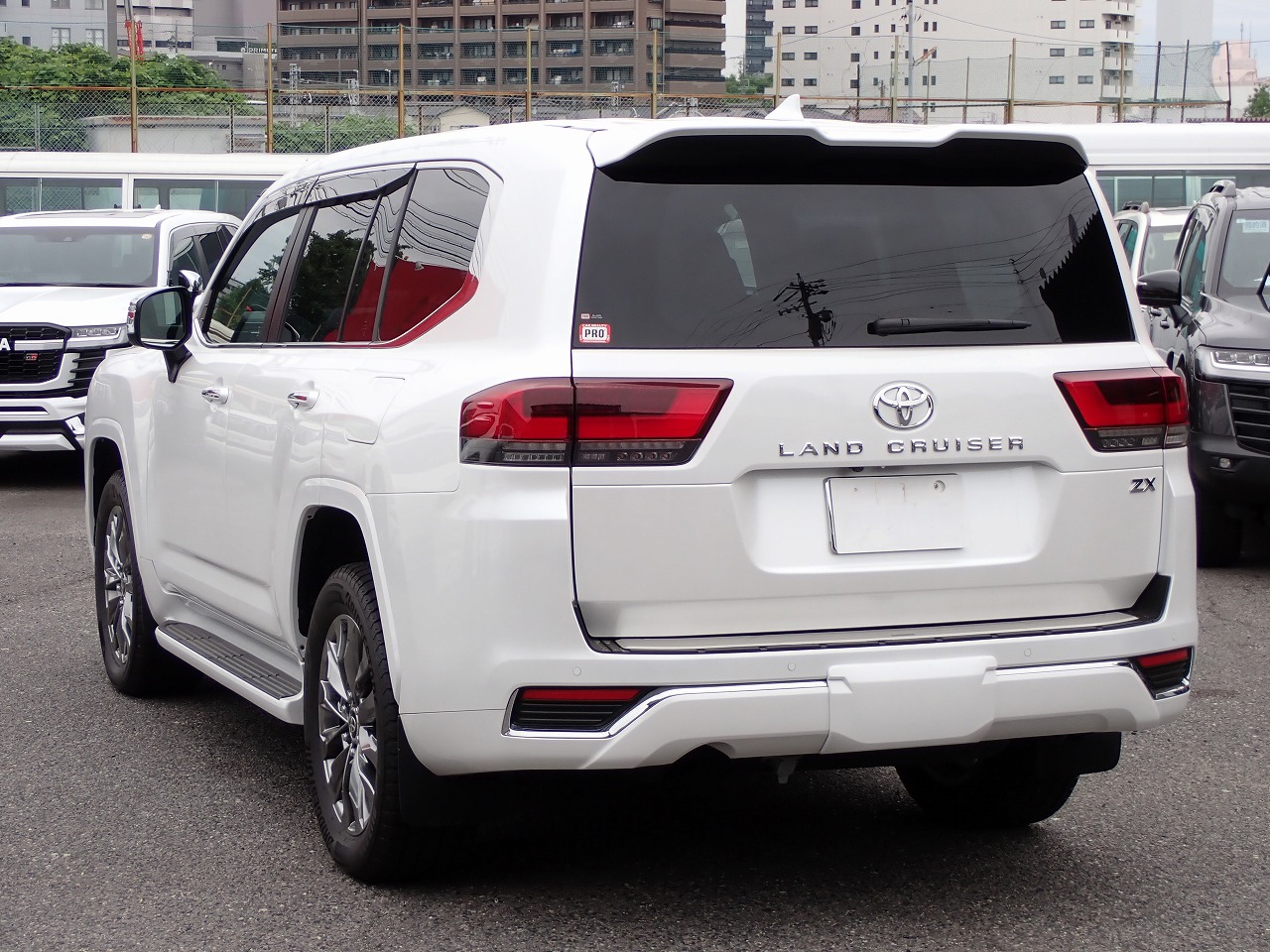 TOYOTA Land Cruiser
