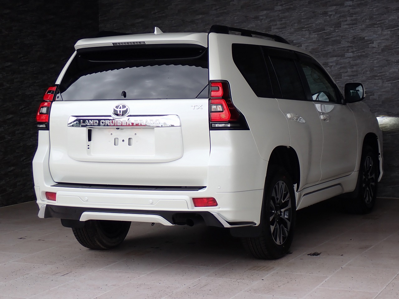 TOYOTA Land Cruiser Prado