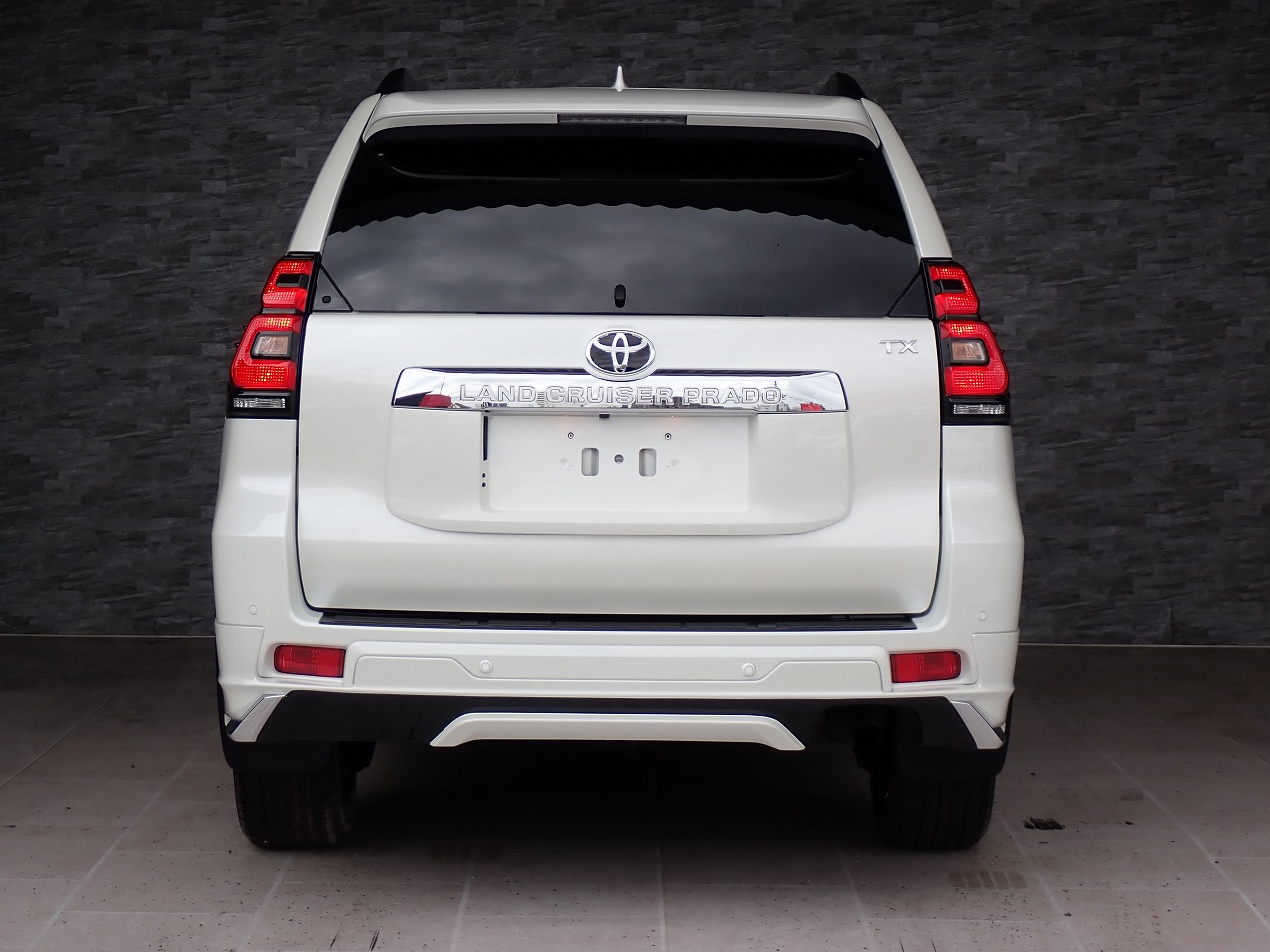 TOYOTA Land Cruiser Prado