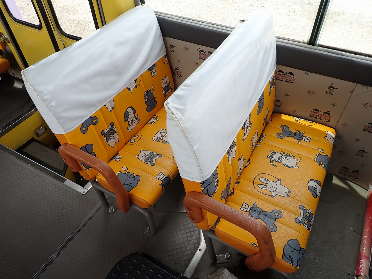 TOYOTA Coaster
