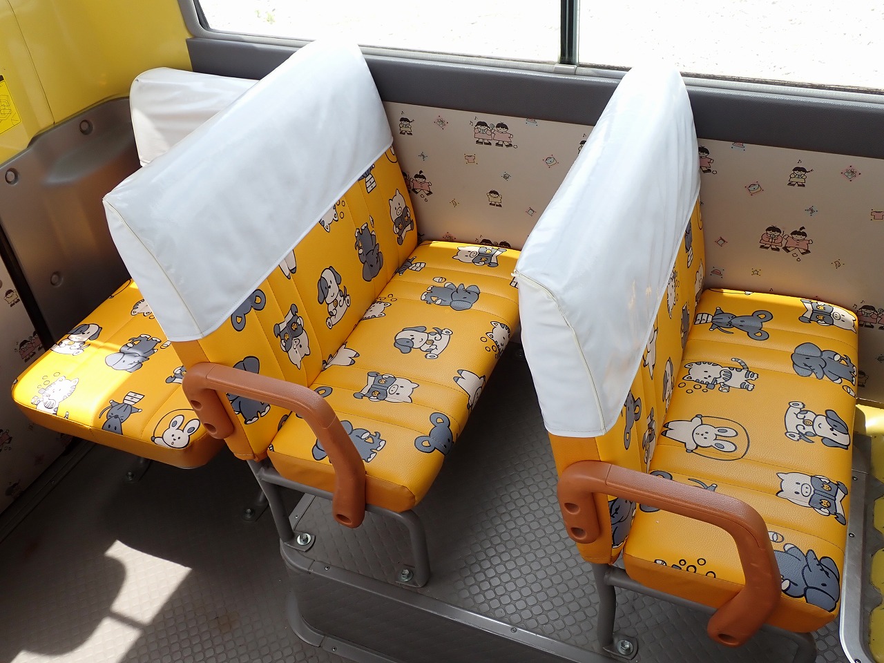 TOYOTA Coaster