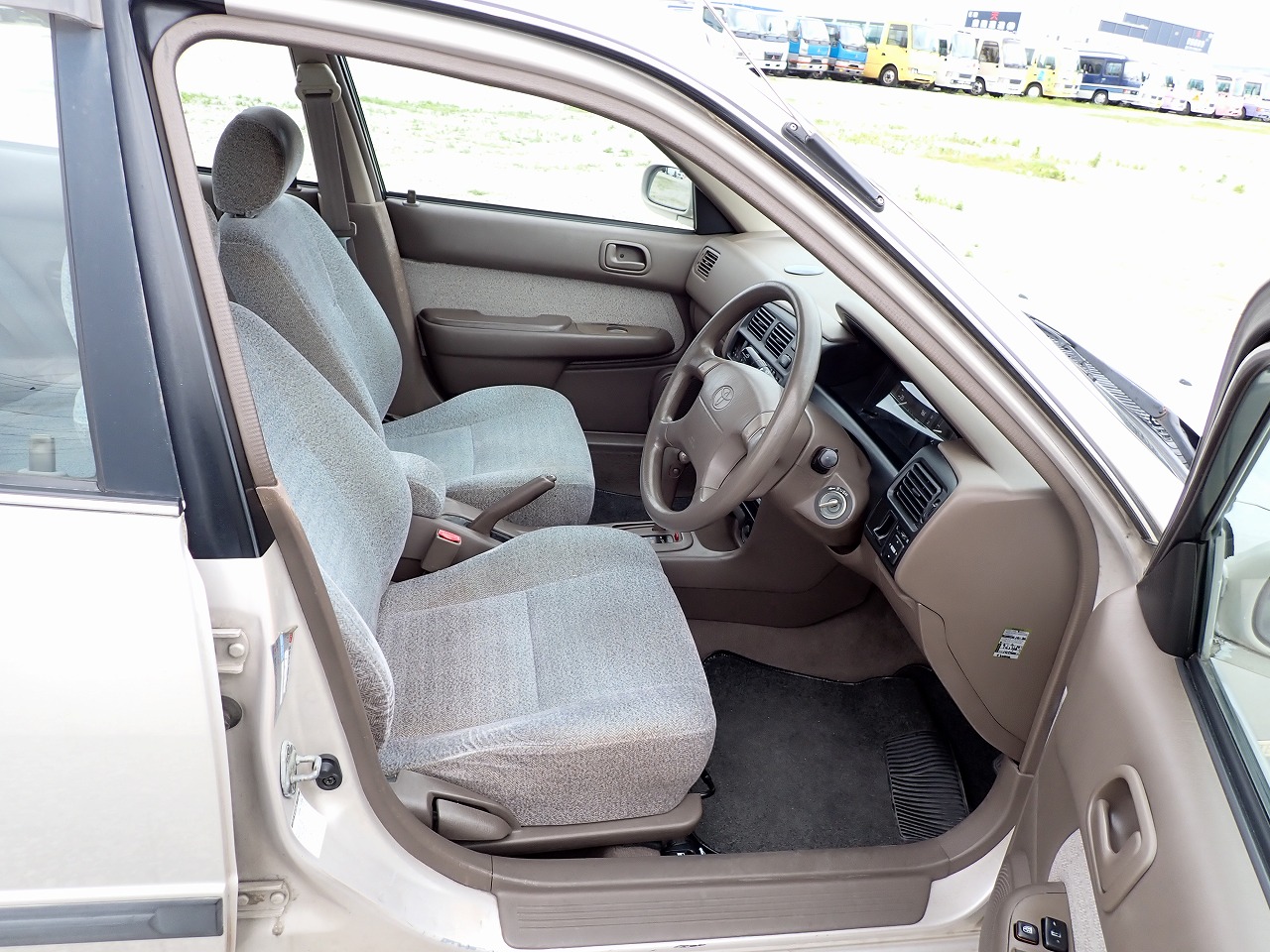 TOYOTA SPRINTER