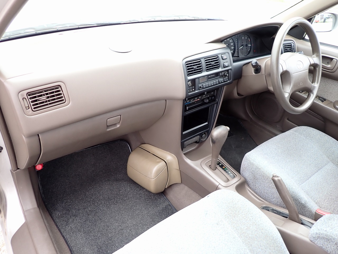 TOYOTA SPRINTER