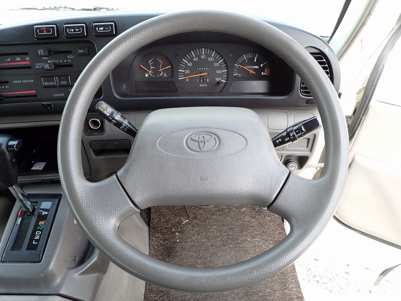 TOYOTA Coaster