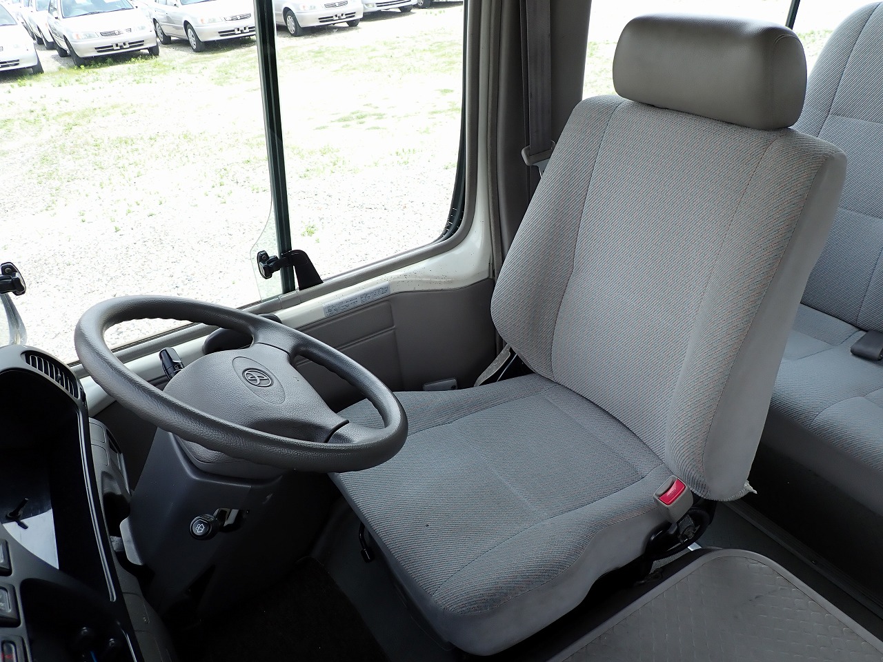 TOYOTA Coaster